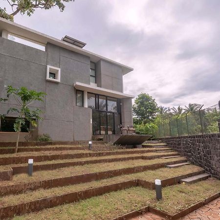 Villa Foresta By Stayvista With Modern Decor, Swimming Pool & Expansive Lawn For A Perfect Escape 罗纳瓦拉 外观 照片