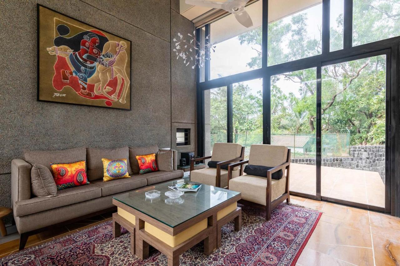 Villa Foresta By Stayvista With Modern Decor, Swimming Pool & Expansive Lawn For A Perfect Escape 罗纳瓦拉 外观 照片