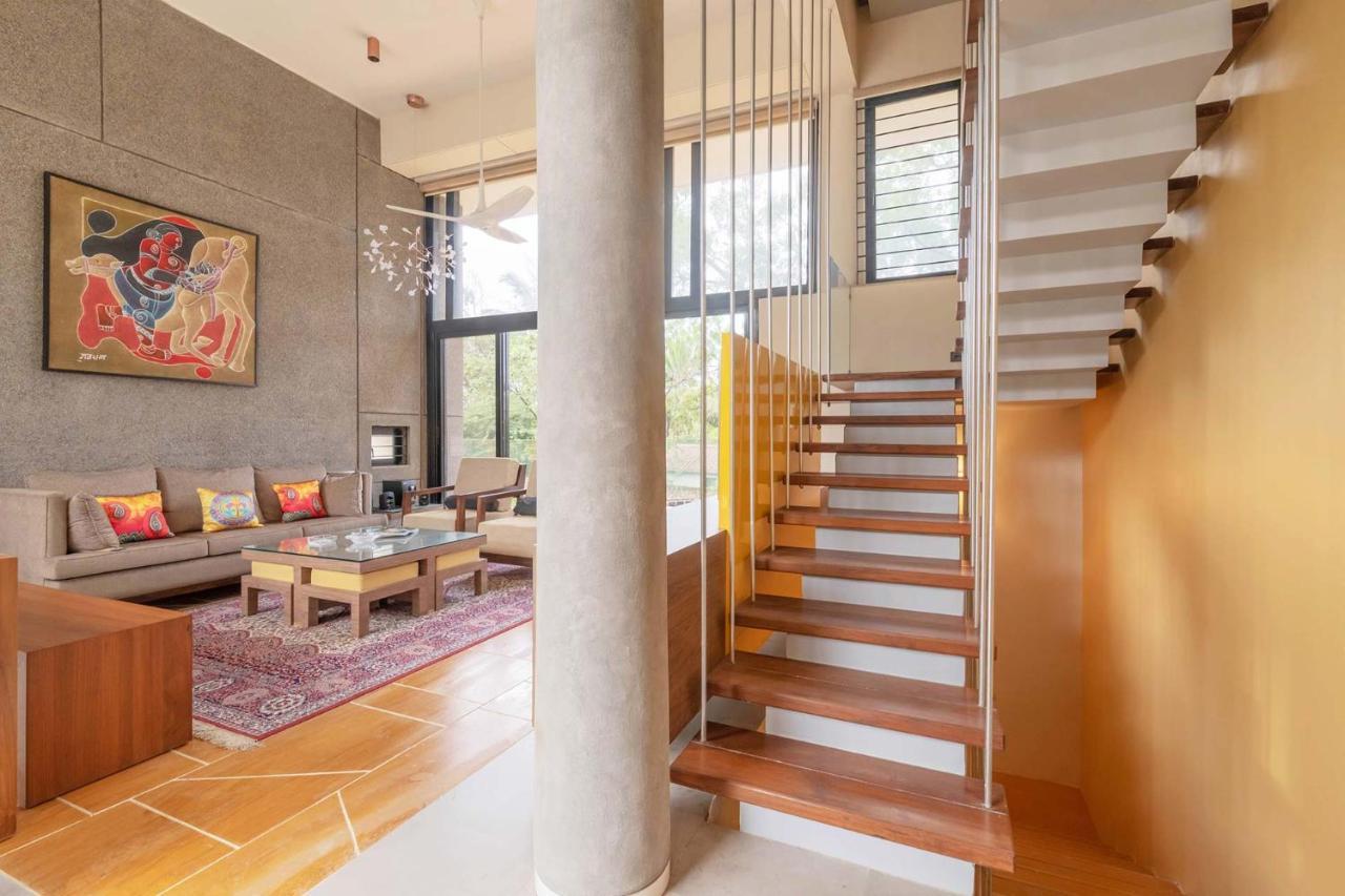 Villa Foresta By Stayvista With Modern Decor, Swimming Pool & Expansive Lawn For A Perfect Escape 罗纳瓦拉 外观 照片