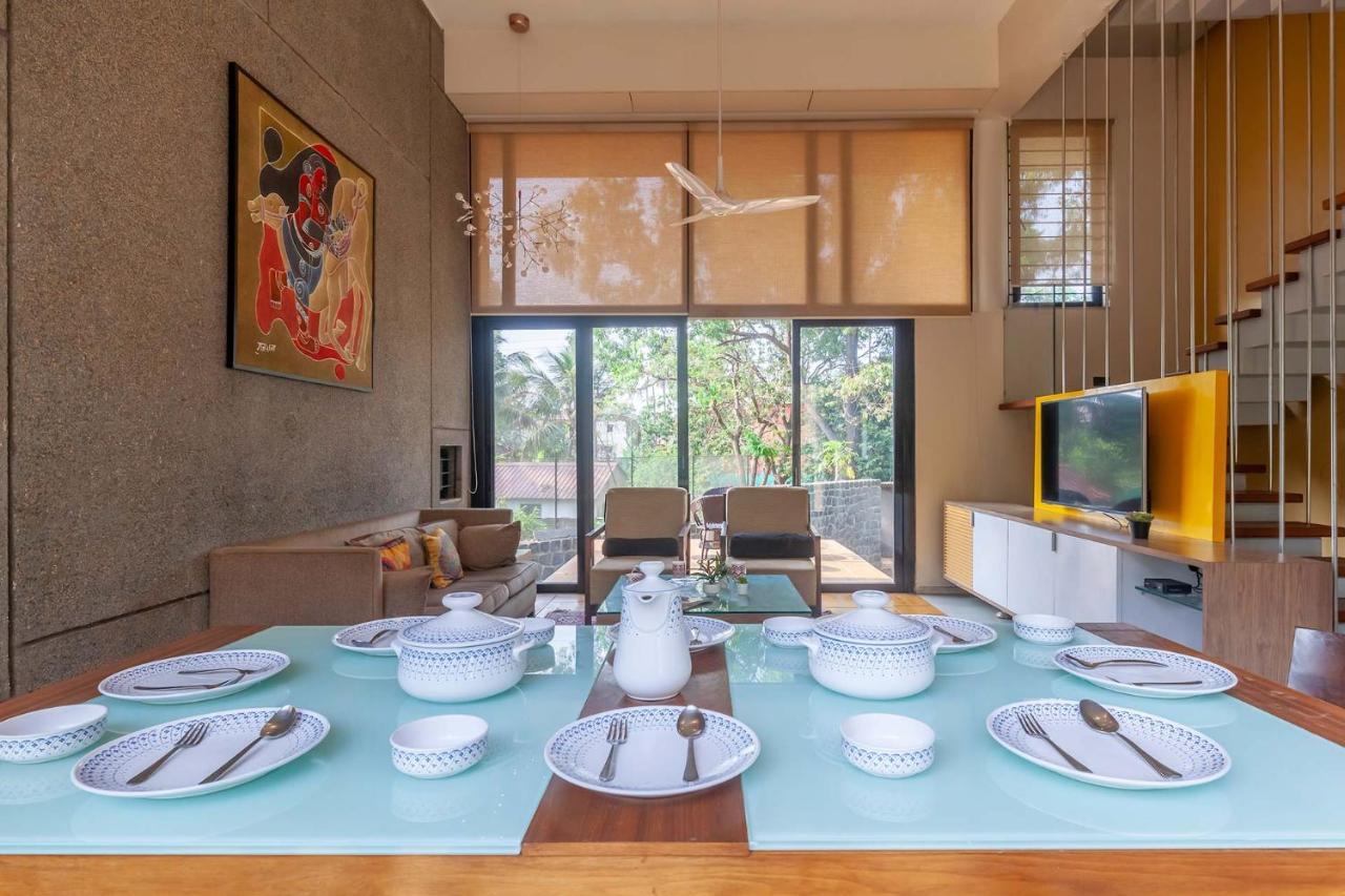 Villa Foresta By Stayvista With Modern Decor, Swimming Pool & Expansive Lawn For A Perfect Escape 罗纳瓦拉 外观 照片