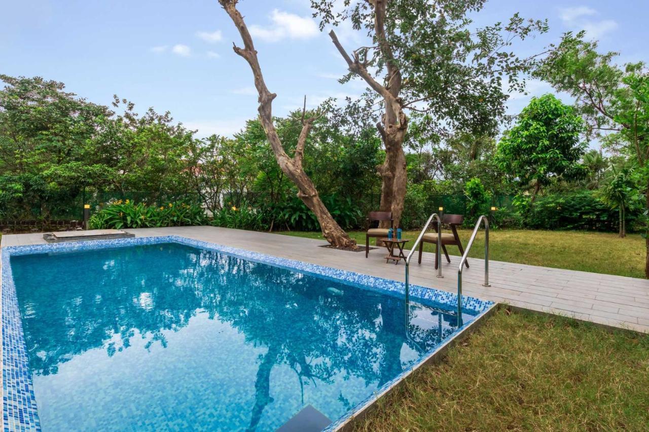 Villa Foresta By Stayvista With Modern Decor, Swimming Pool & Expansive Lawn For A Perfect Escape 罗纳瓦拉 外观 照片